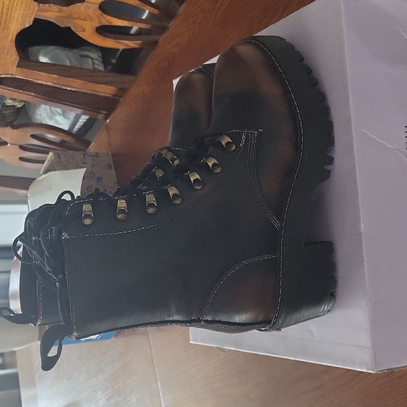 Madden girl boots size 7M - Picture 3 of 4